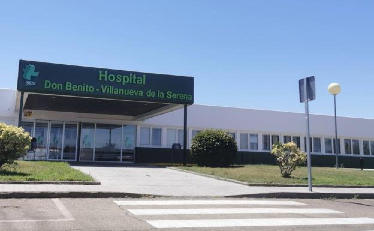 Sucesos en Extremadura: Trasladado al Hospital de Don Benito-Villanueva un hombre de 56 años tras caer de un tejado