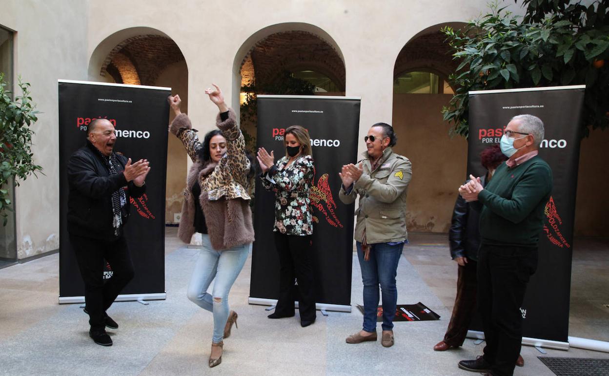 'Pasión por el flamenco' llevará a 15 municipios pacenses a Esther Merino, Miguel de Tena y otros artistas