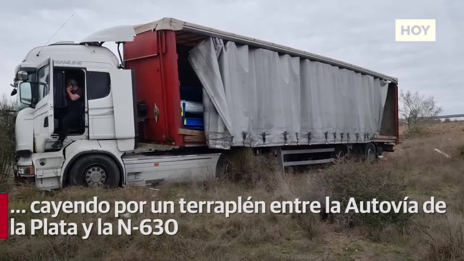 Accidente de un camión en la A-66 a la altura del hotel Romero de Mérida