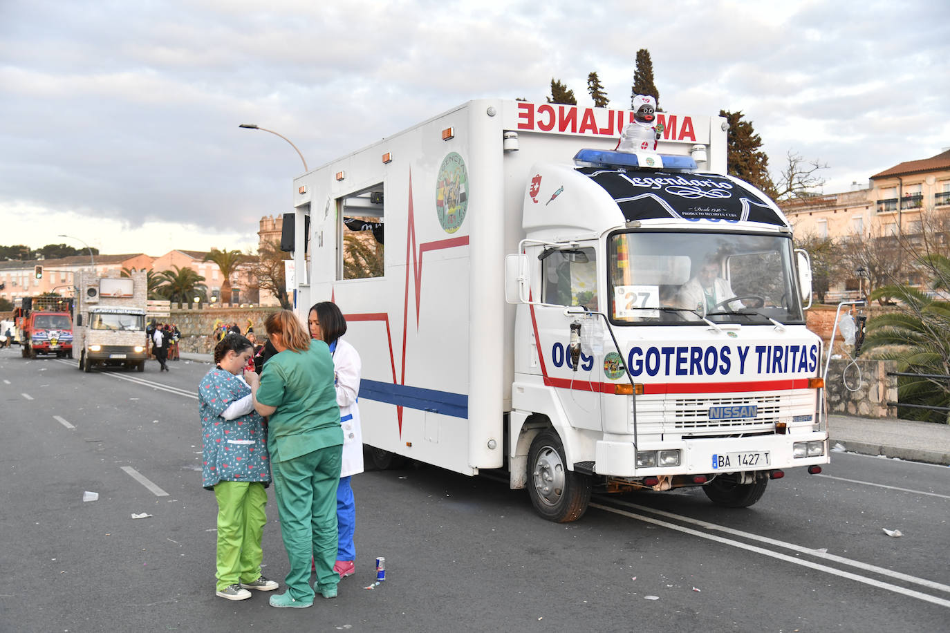 Fotos: Así vivieron el Carnaval de Badajoz los artefactos y grupos menores