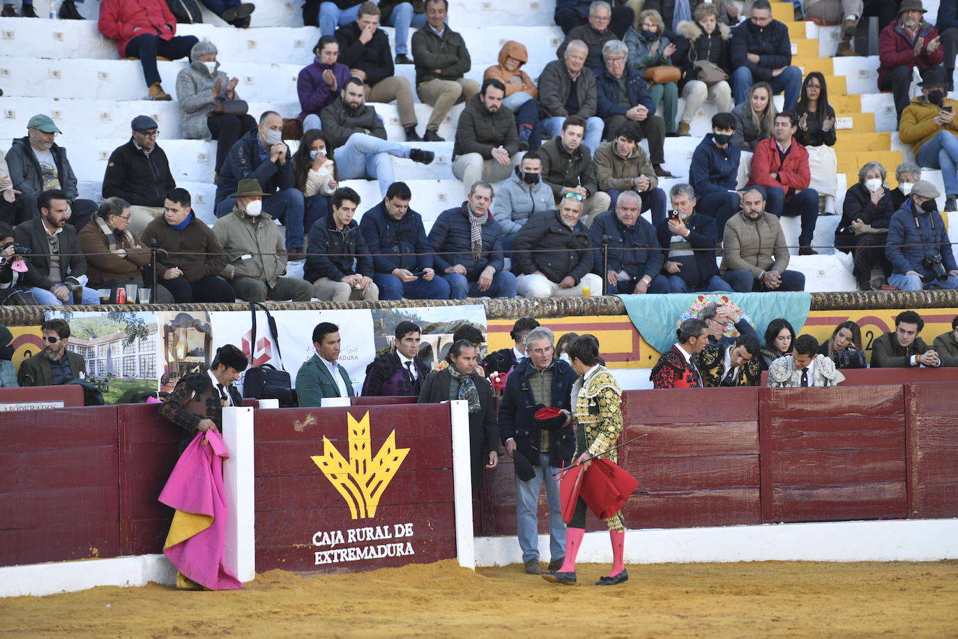 Fotos: Primer festejo de la Feria de Olivenza: Novillada con Carlos Domínguez, Manuel Perera y Eric Olivera