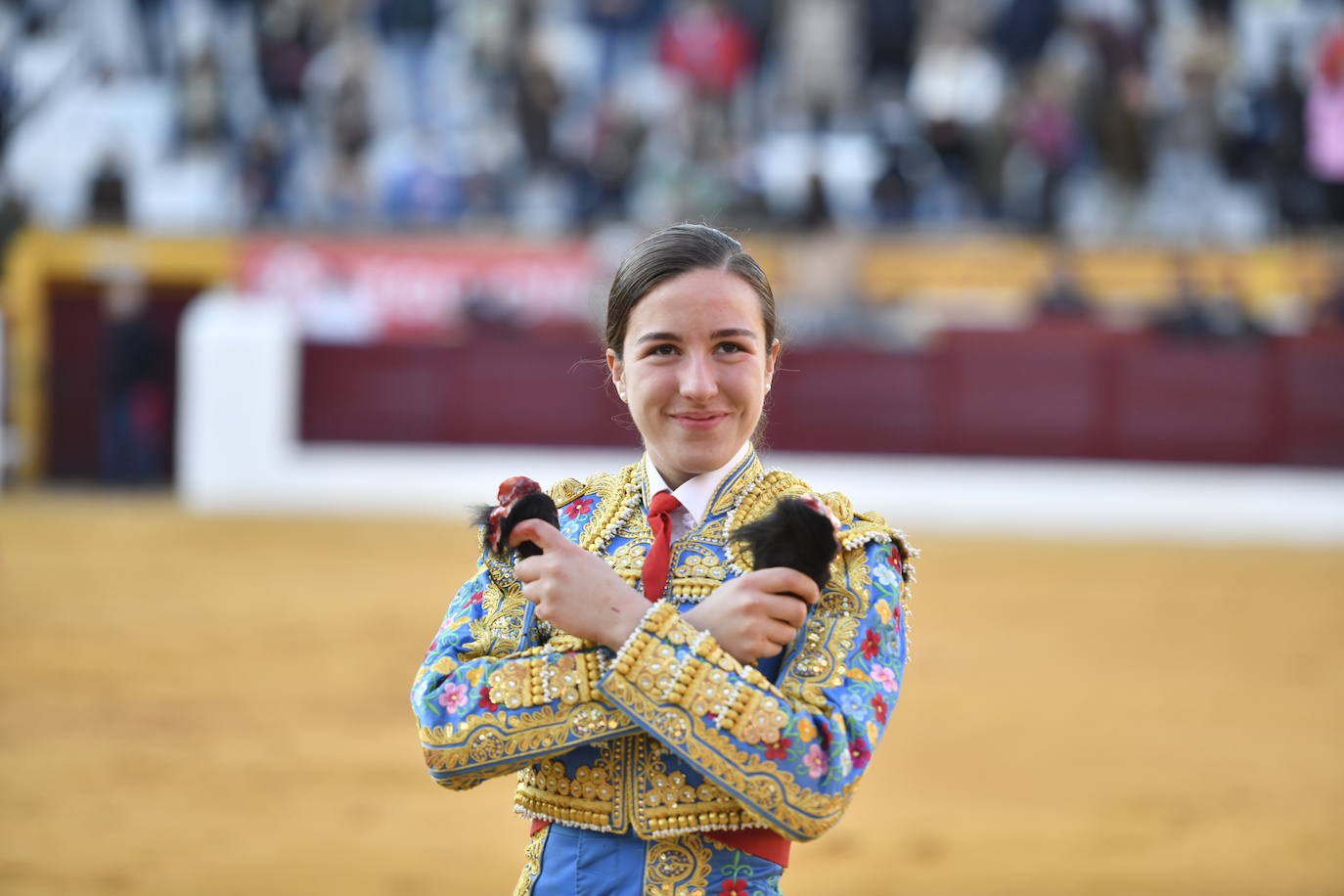 Fotos: Segunda novillada de Olivenza: Lalo de María, Alejandro Adame y Raquel Martín