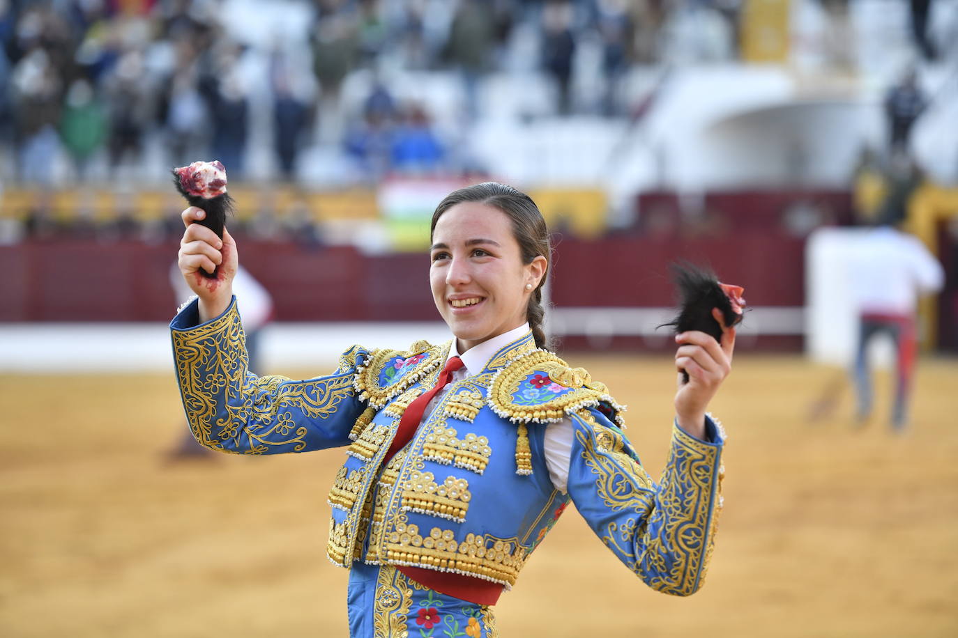 Fotos: Segunda novillada de Olivenza: Lalo de María, Alejandro Adame y Raquel Martín