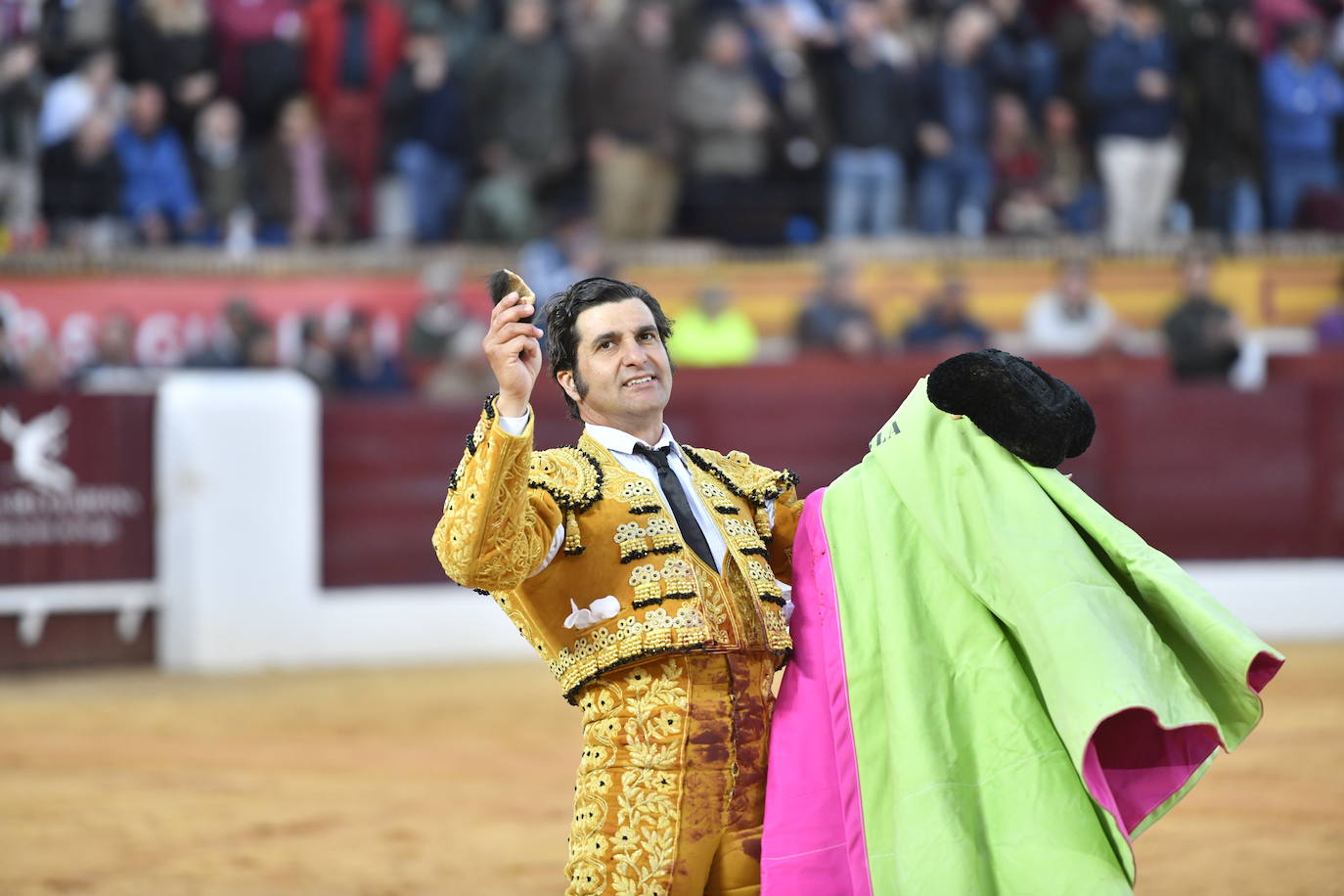 Fotos: La corrida de toros de Morante de la Puebla, José María Manzanares y Roca Rey, en imágenes