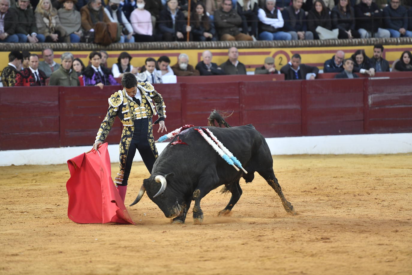 Fotos: La corrida de toros de Morante de la Puebla, José María Manzanares y Roca Rey, en imágenes