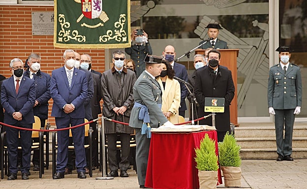 El teniente coronel Rafael Roldán Parra juró ayer su cargo ante autoridades de Extremadura. 