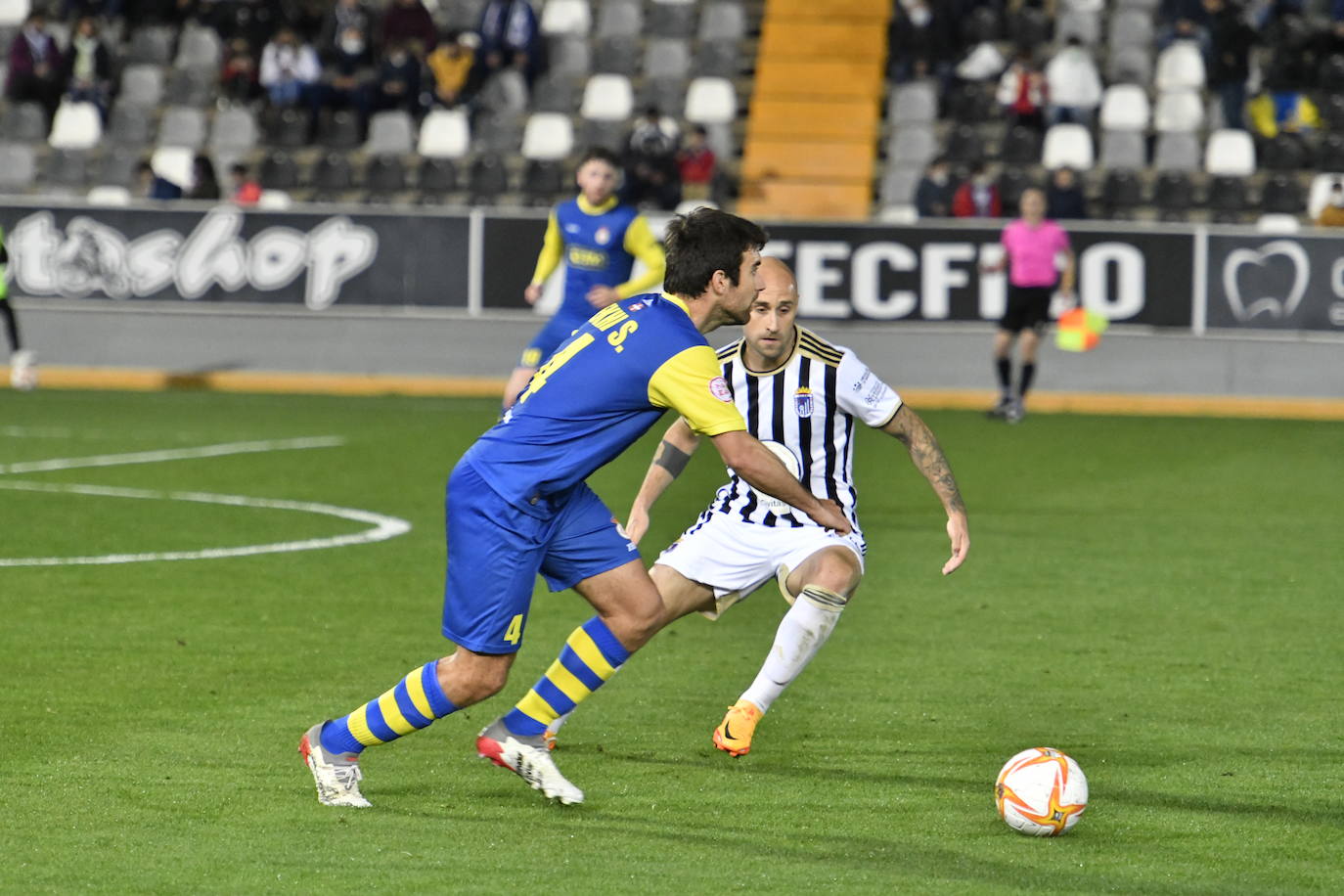 Fotos: Gran victoria del CD Badajoz ante el Real Irún