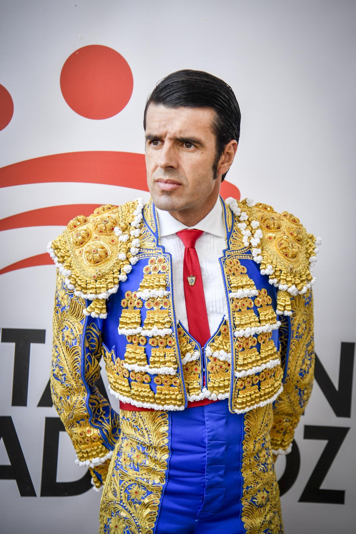 Emilio de Justo en el patio de cuadrillas de la plaza de Olivenza. 