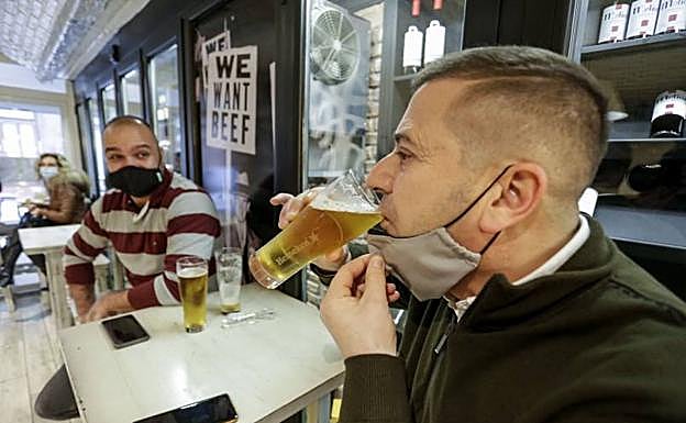 Estas son las tres excepciones en las que la mascarilla seguirá siendo obligatoria en interiores