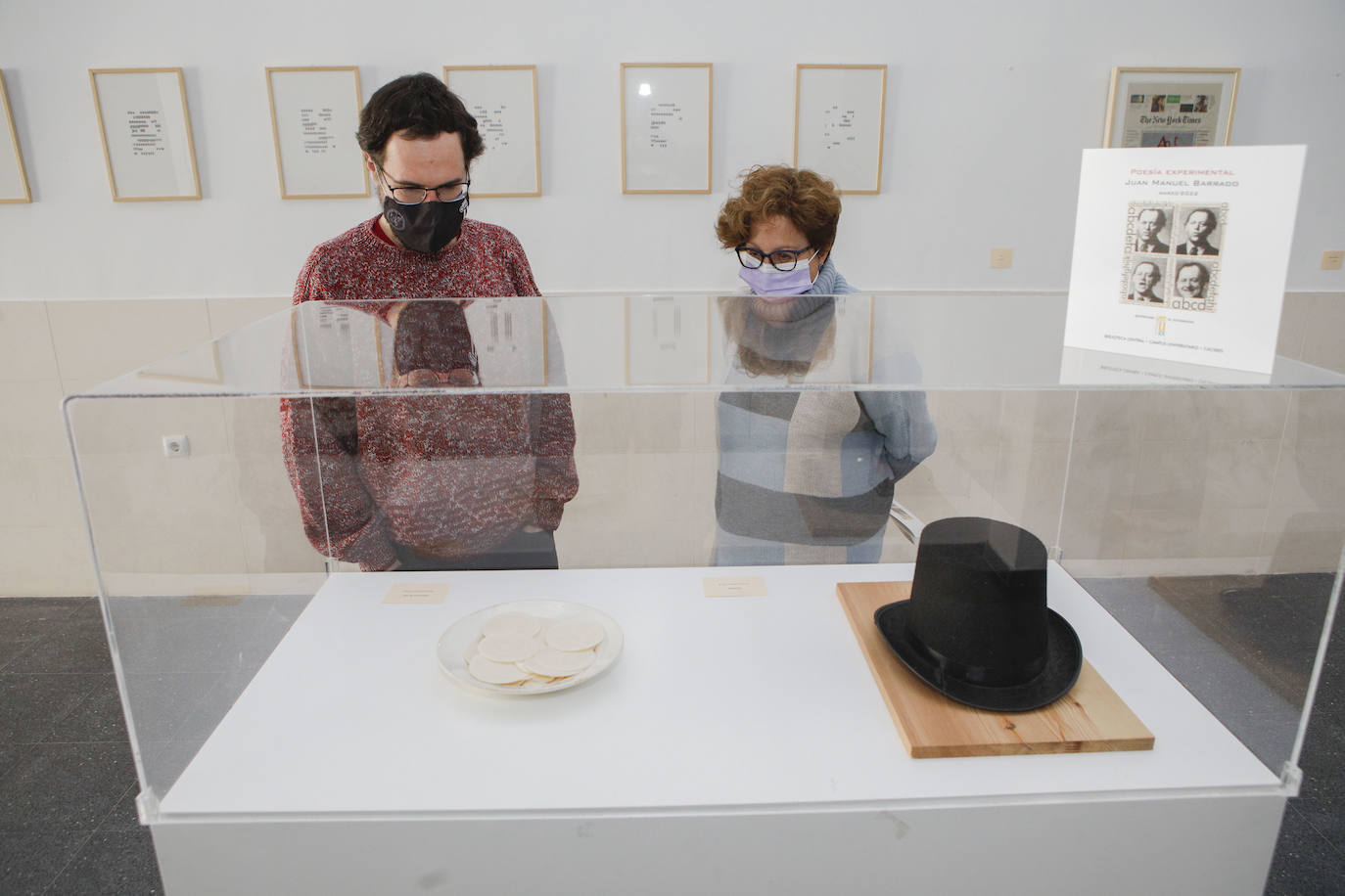 Poesía experimental en la BIblioteca de la UEx.