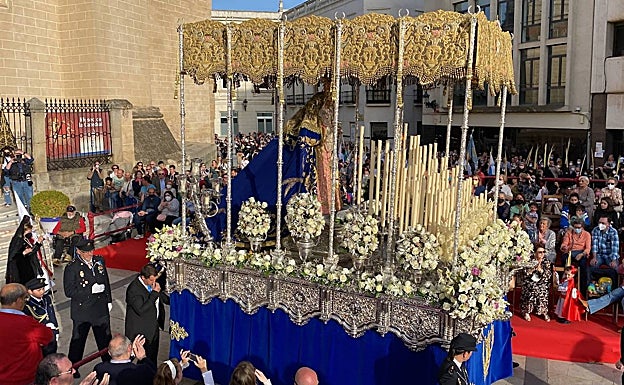 La Virgen de la Palma en la Plaza de España. 