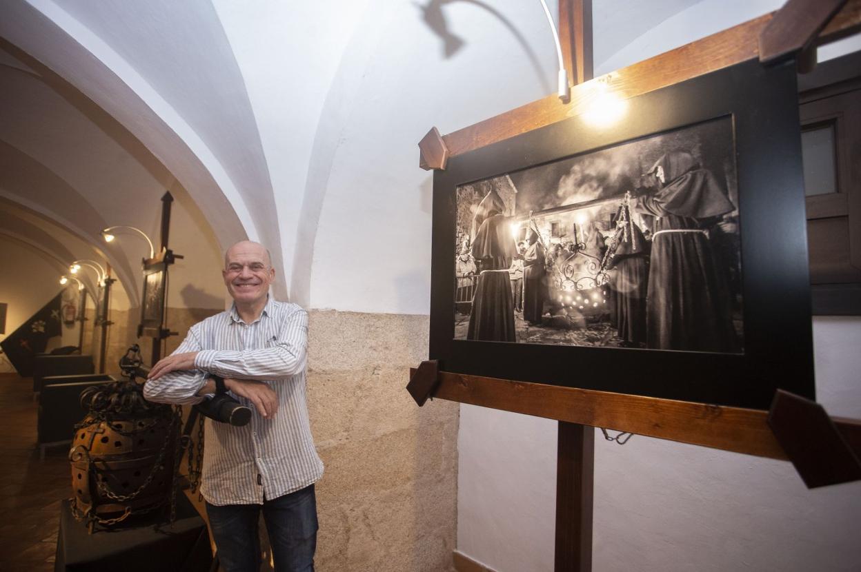 Exposición del Cristo Negro  en los Golfines