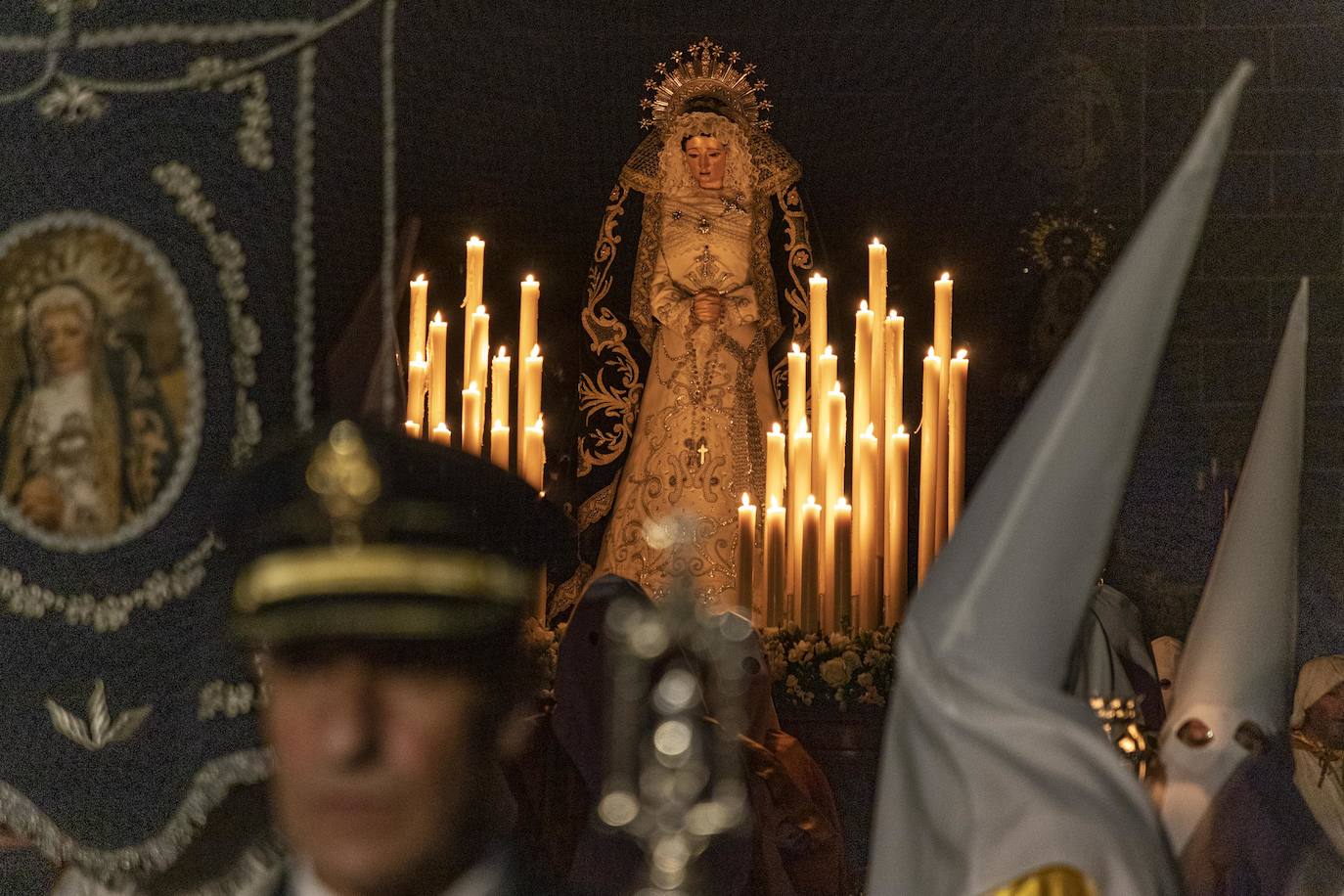 Fotos: El Martes Santo placentino venció a la lluvia