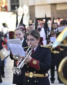 Imagen secundaria 2 - La Procesión Magna luce en un espléndido Viernes Santo pacense