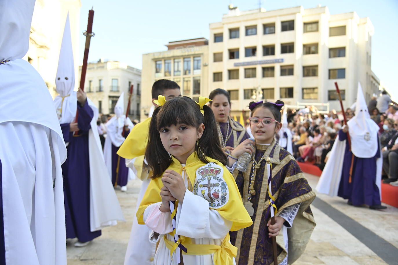 Fotos: Procesión Magna en el Viernes Santo de Badajoz