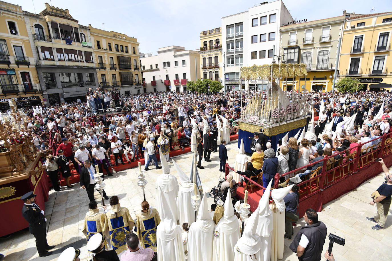Fotos: Domingo de Resurrección en Badajoz