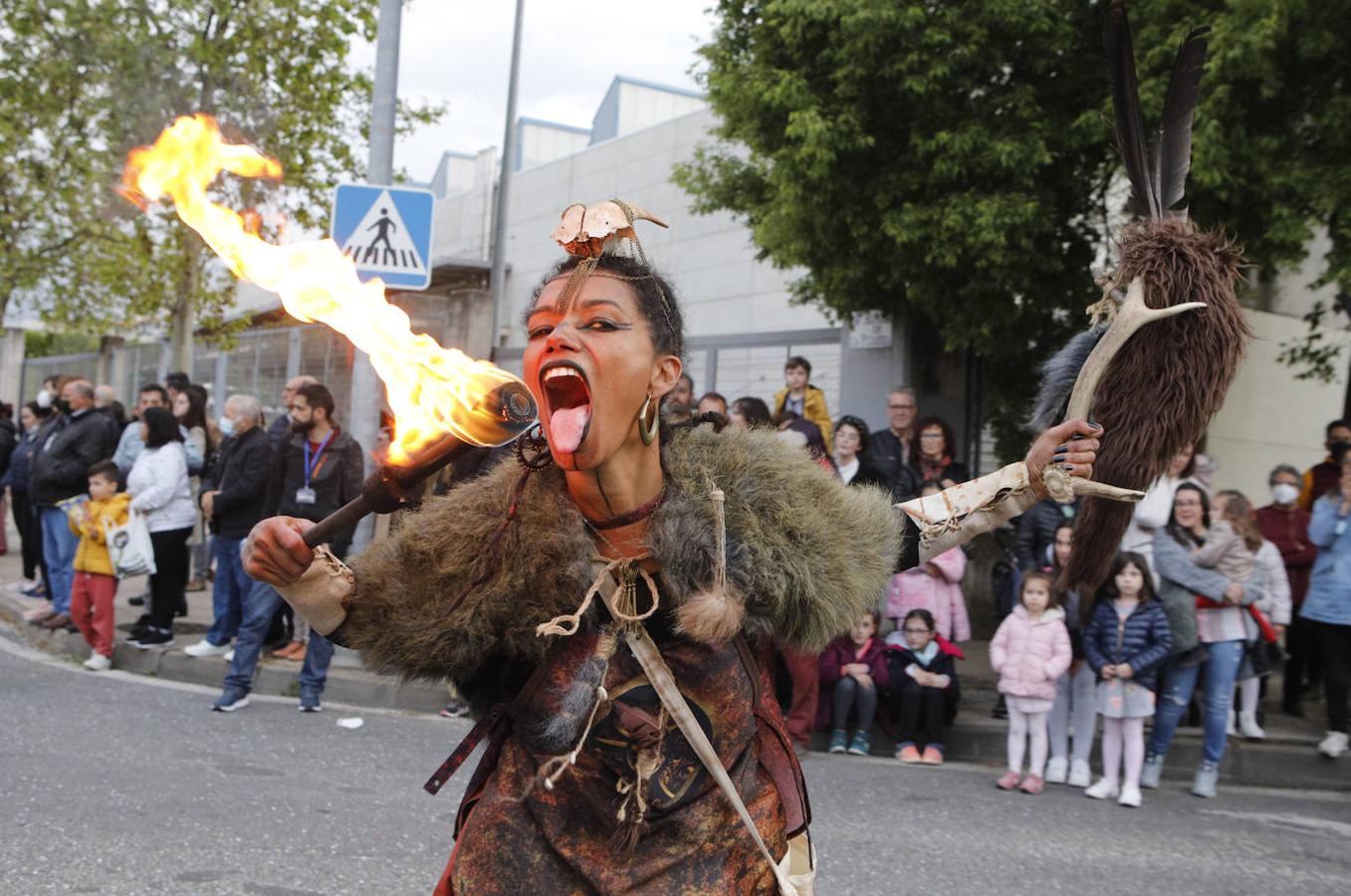 Fotos: El desfile de San Jorge de Cáceres, en imágenes