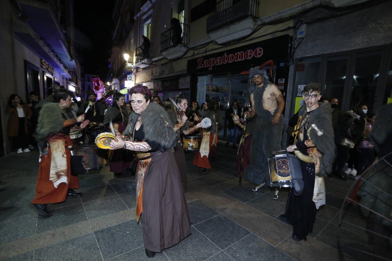 Fotos: El desfile de San Jorge de Cáceres, en imágenes