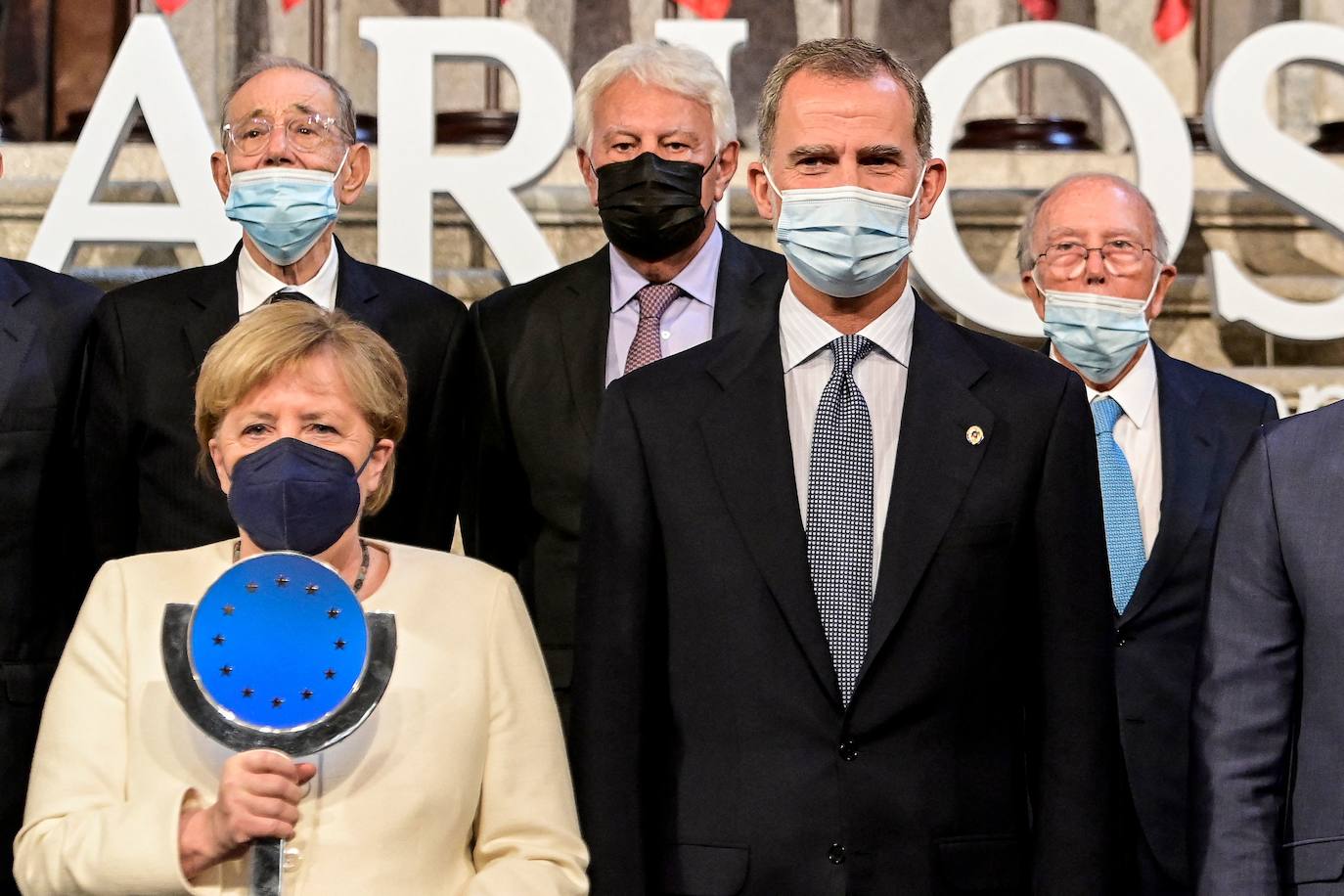 En octubre de 2021 el Rey Felipe VI presidió la entrega del Premio Carlos V a Angela Merkel en el Monasterio de Yuste. 