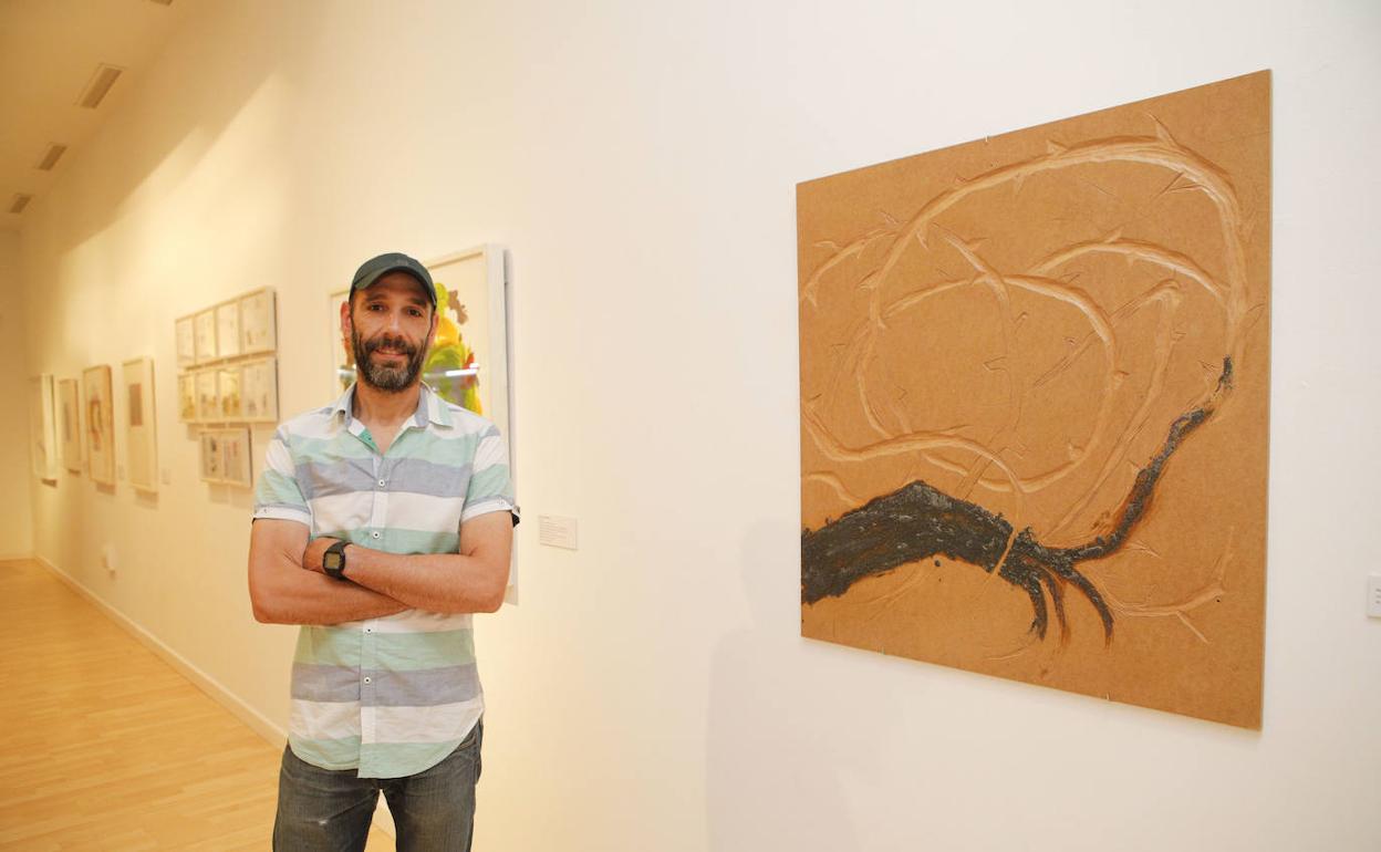 Rafa Gómez inauguró en la sala Pintores 10 la exposición 'En la soledad del silencio'. 