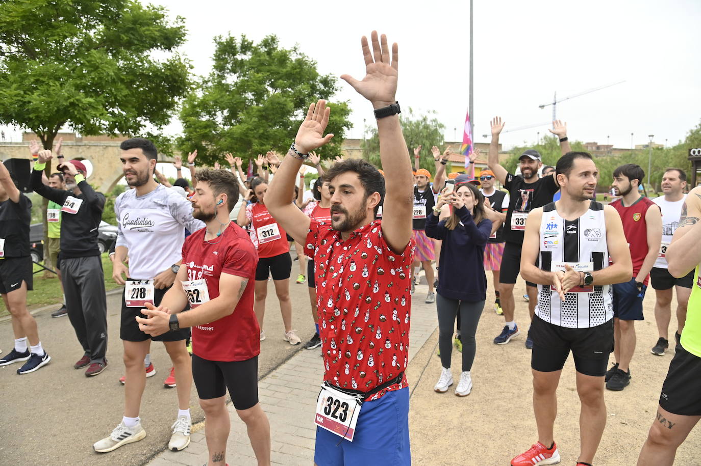 Fotos: FIesta en la VI Carrera por la Diversidad &#039;Los Palomos-Aqualia&#039; de Badajoz