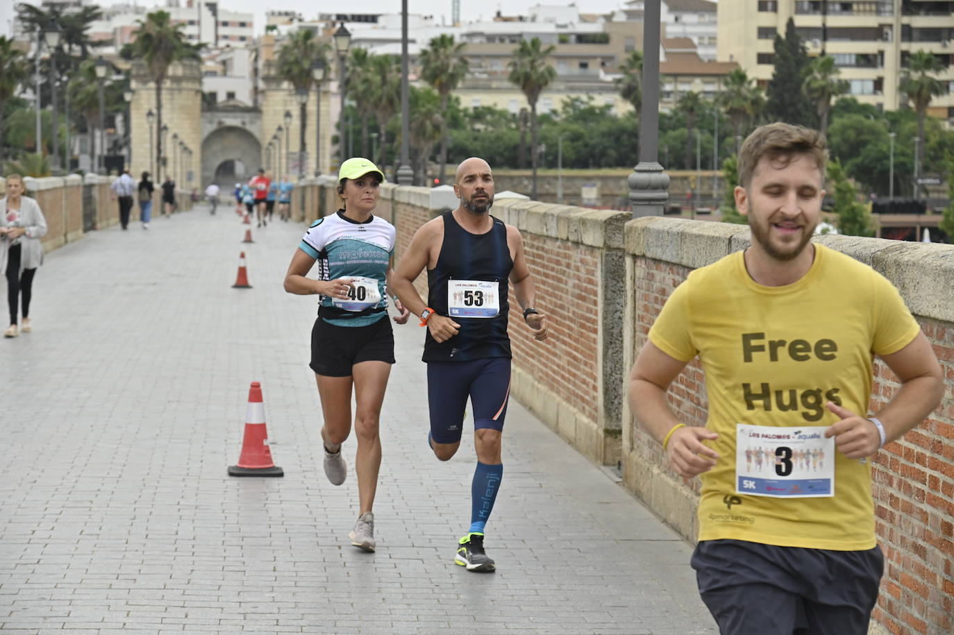 Fotos: FIesta en la VI Carrera por la Diversidad &#039;Los Palomos-Aqualia&#039; de Badajoz