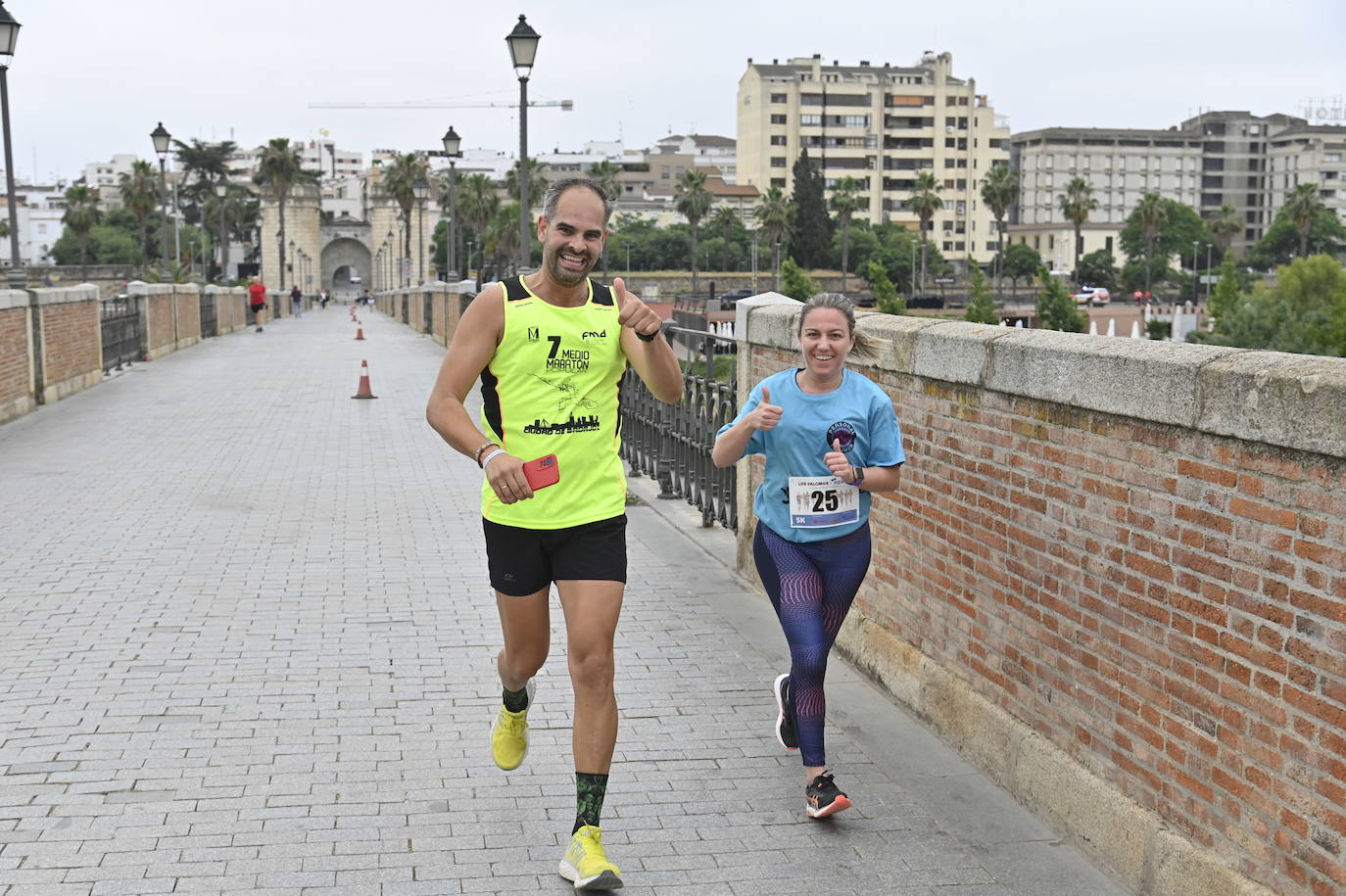 Fotos: FIesta en la VI Carrera por la Diversidad &#039;Los Palomos-Aqualia&#039; de Badajoz