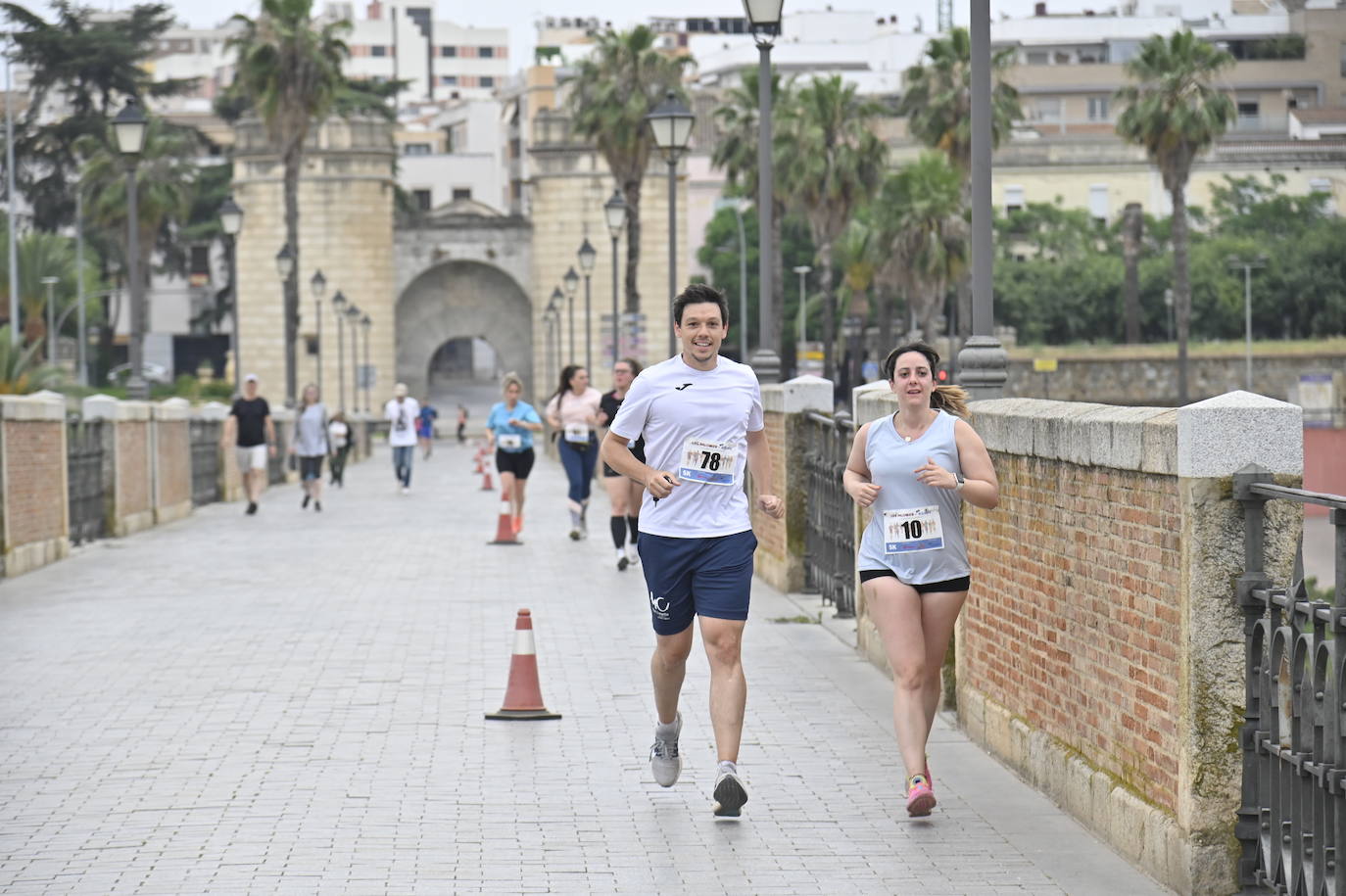 Fotos: FIesta en la VI Carrera por la Diversidad &#039;Los Palomos-Aqualia&#039; de Badajoz