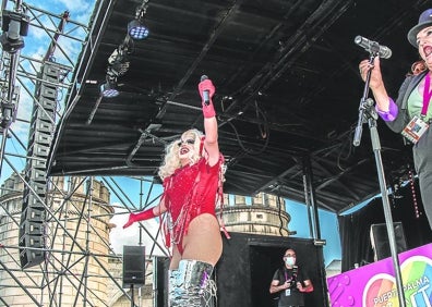 Imagen secundaria 1 - Badajoz no ha olvidado Los Palomos, que vuelven para quedarse