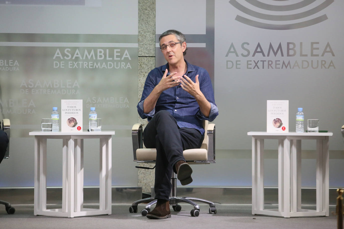 Fotos: La presentación del libro de Madina y Sémper &#039;Todos los futuros perdidos&#039; rinde homenaje a las víctimas extremeñas de ETA