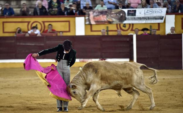 Así fue la presentación en Extremadura de Marco Pérez