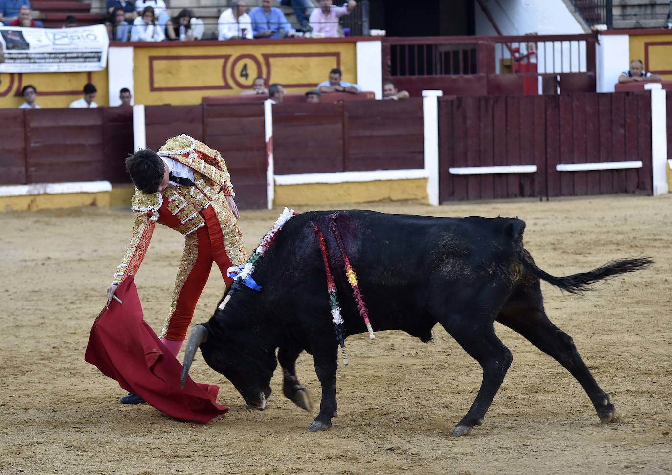 Fotos: Una excepcional novillada de Marca cierra la feria taurina de Badajoz