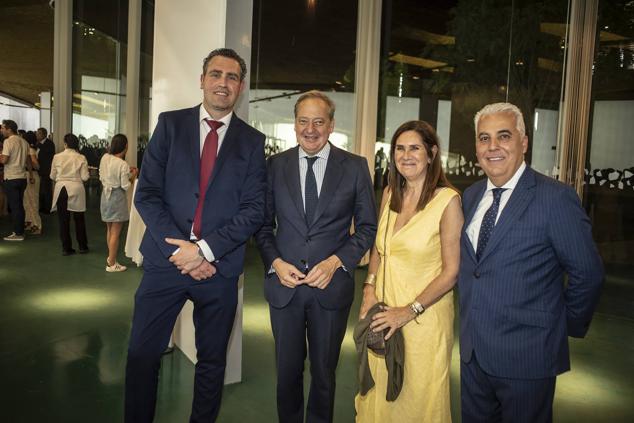 Eusebio Fernández-Cortés, Álvaro Rodríguez, Pilar Suárez-Inclán y Carlos Martín.