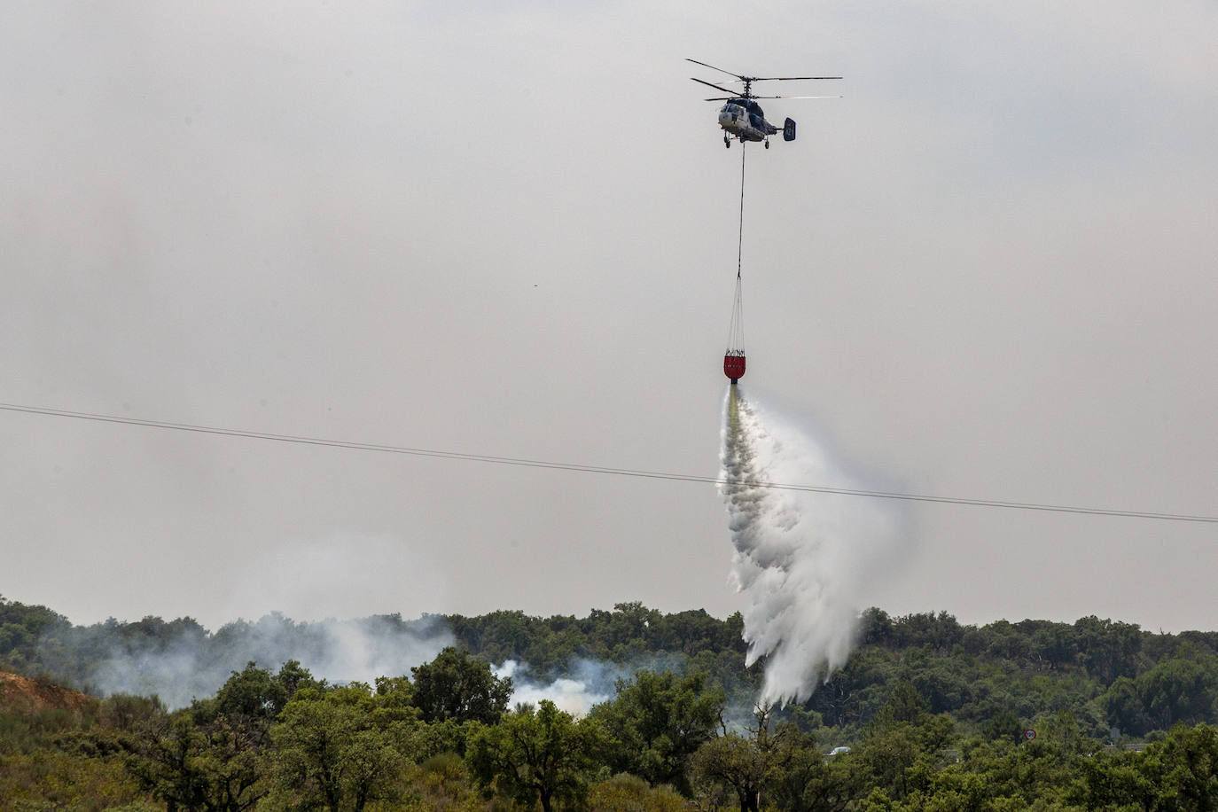 Fotos: Los incendios forestales que asolan Extremadura este sábado, en imágenes