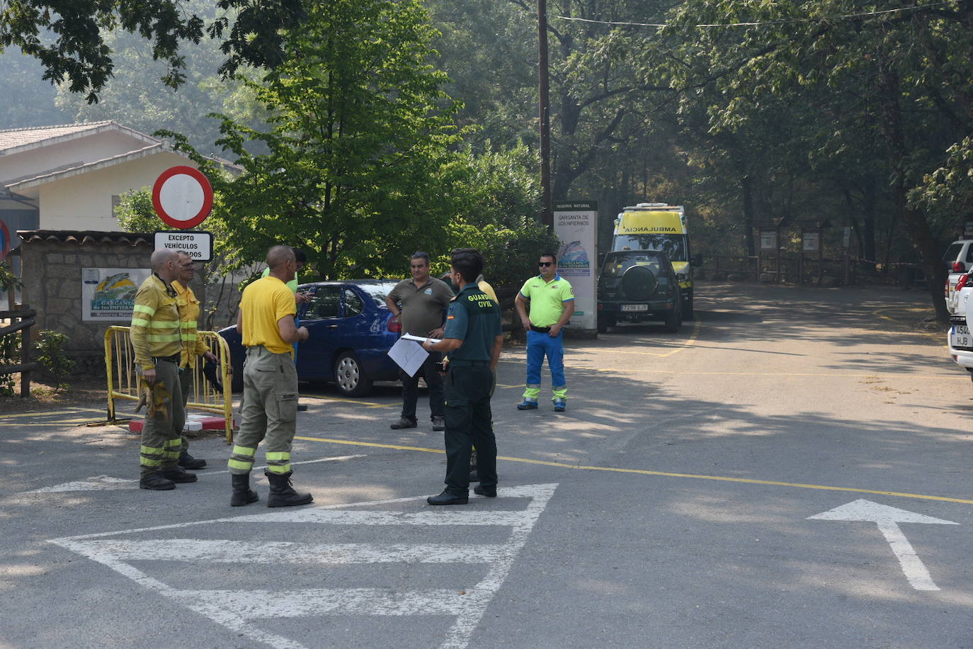 Fotos: Las imágenes del incendio en el Jerte este domingo