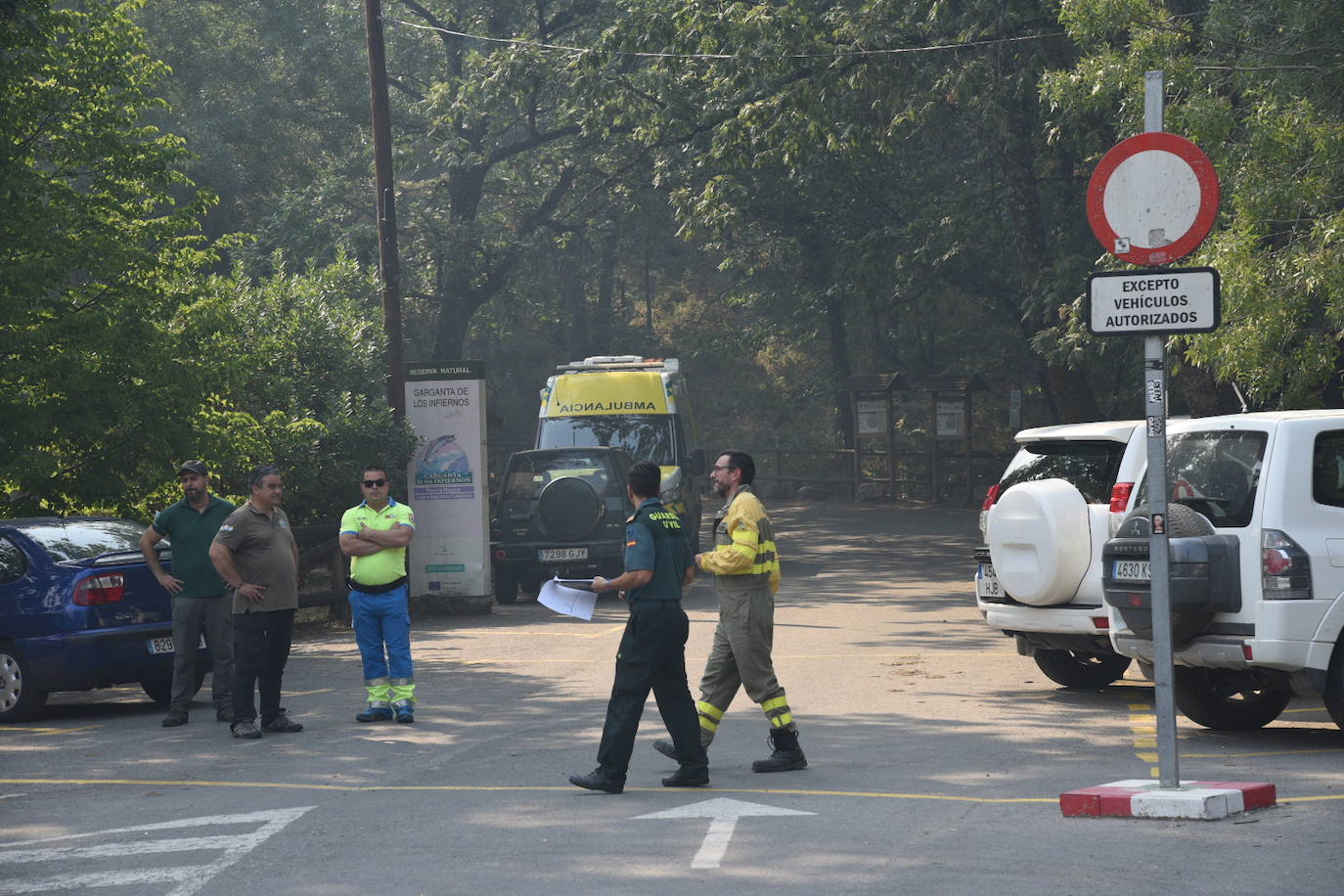 Fotos: Las imágenes del incendio en el Jerte este domingo