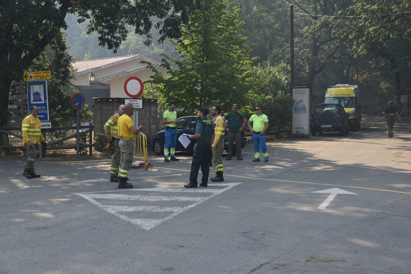 Fotos: Las imágenes del incendio en el Jerte este domingo