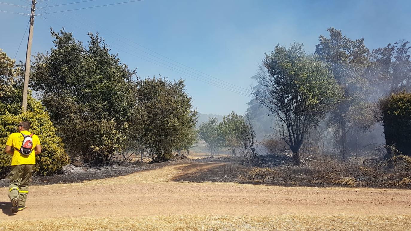 Fotos: Imágenes del incendio que ha tenido lugar este martes en Villanueva de la Vera