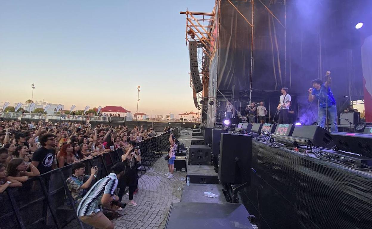 Ambiente en la primera noche del Contempopránea en Olivenza. 