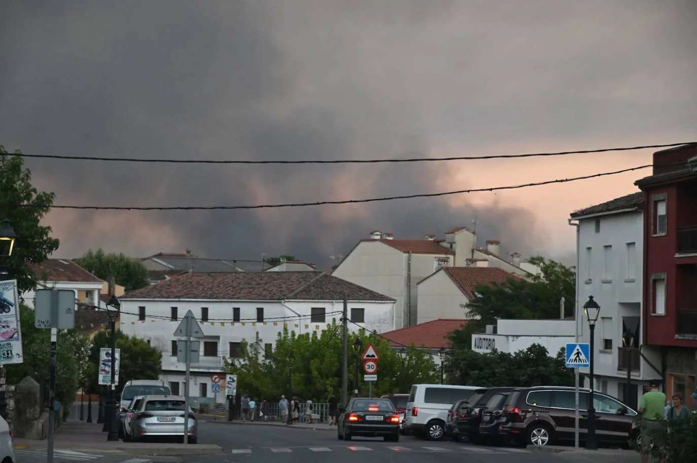 Fotos: Incendio forestal en Villanueva de la Vera 