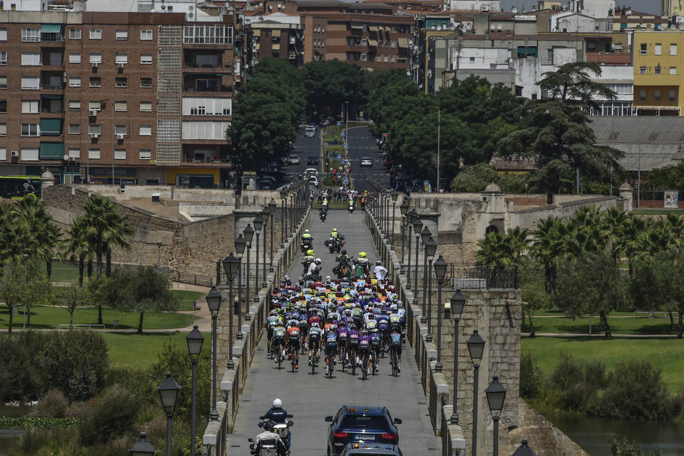 Fotos: La Vuelta a Portugal pasa por Badajoz