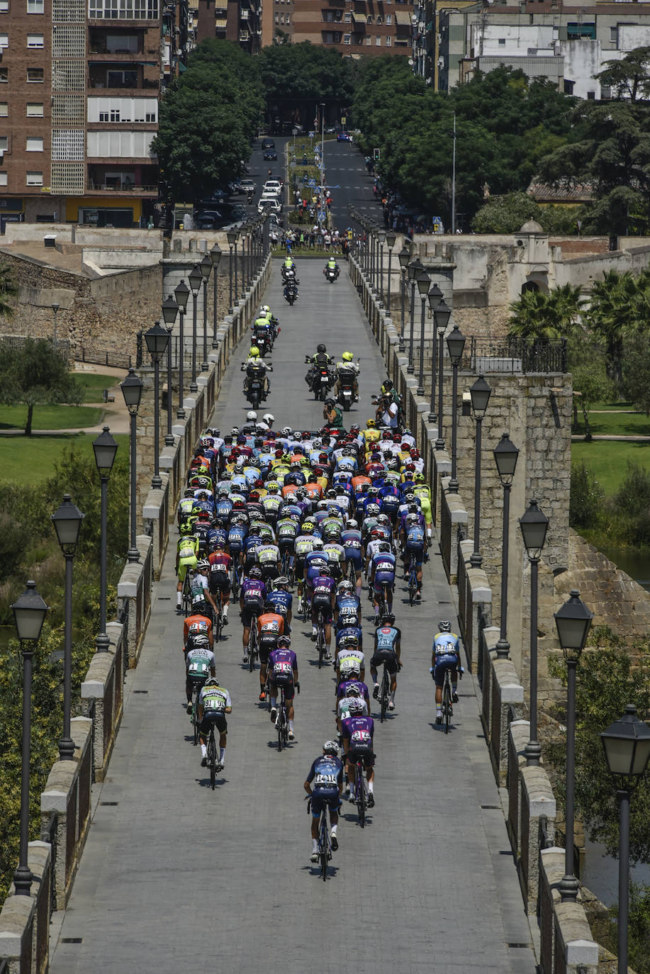Fotos: La Vuelta a Portugal pasa por Badajoz