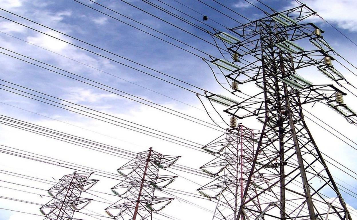 El precio de la luz cambia este jueves, estas son las horas más baratas y más caras