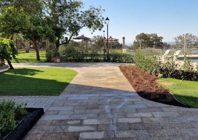 Imagen secundaria 1 - Terminadas las obras del entorno del complejo de agroturismo de la Finca Haza de la Concepción