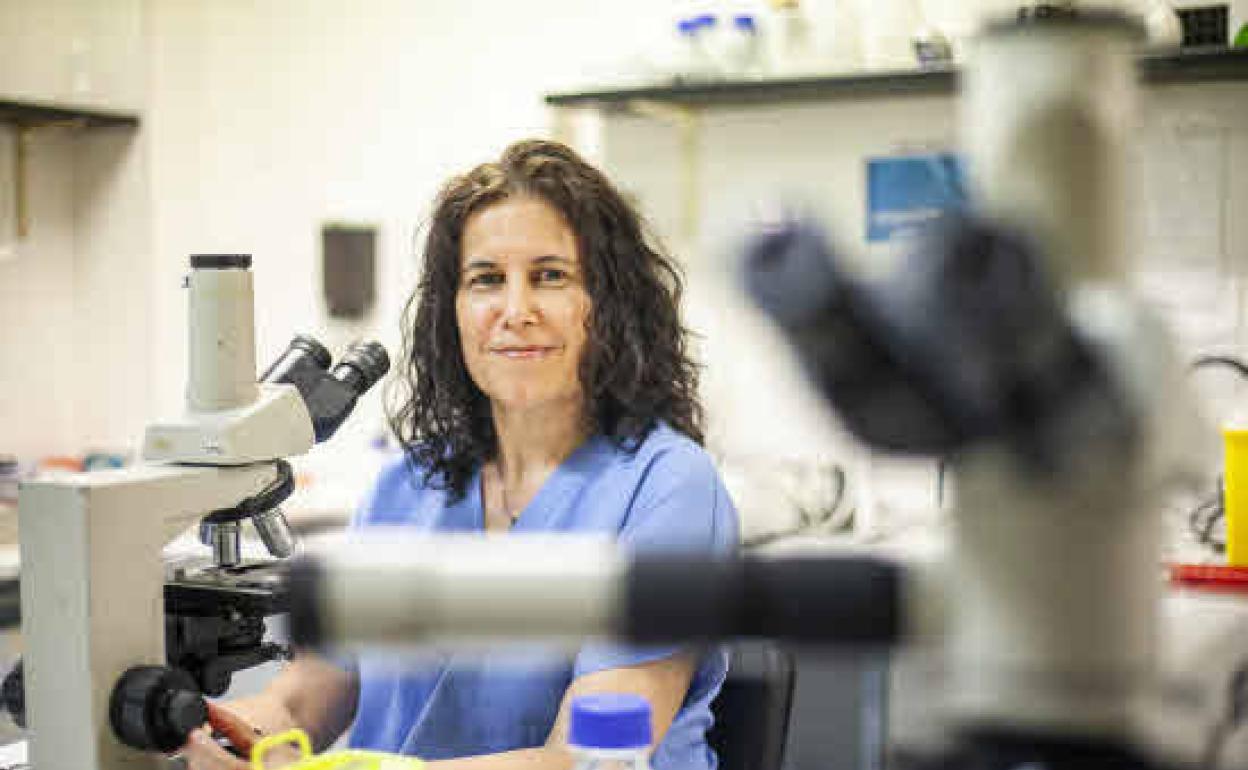 La doctora de la Facultad de Veterinaria Eva María Frontera.