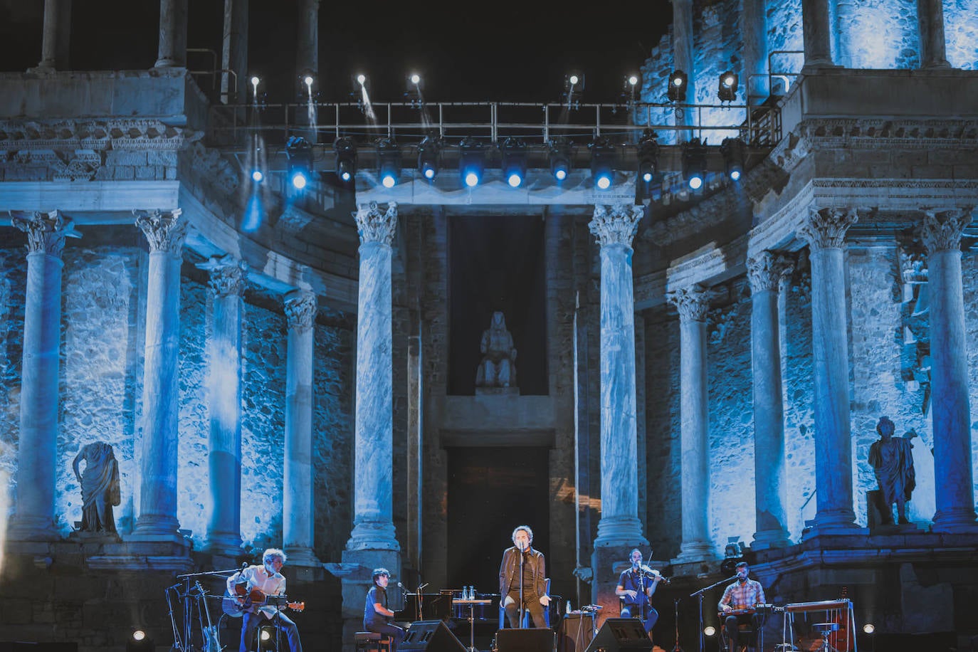 Fotos: El mítico rockero Miguel Ríos hace vibrar el estreno del Stone &amp; Music