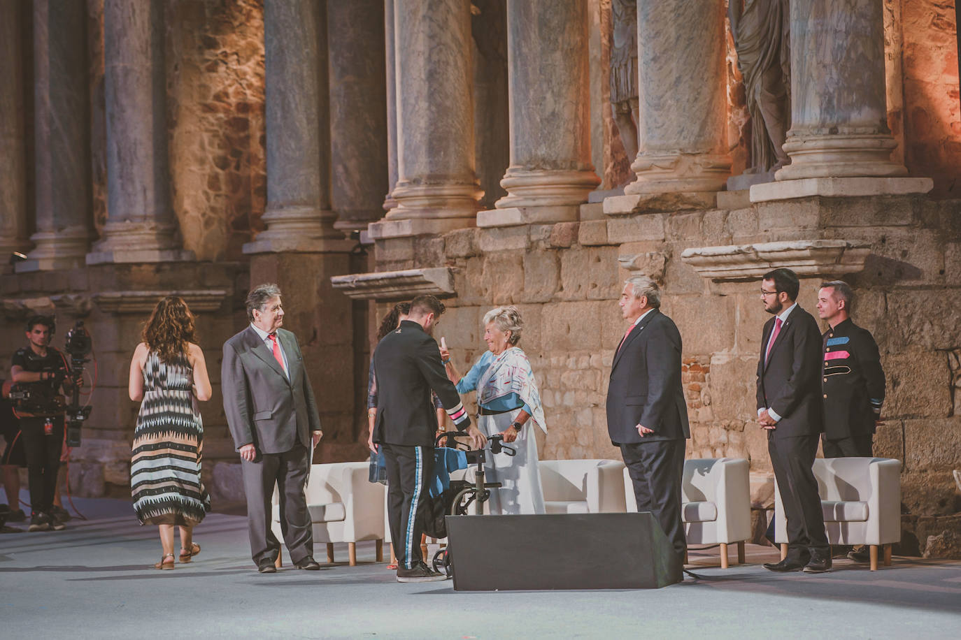 Fotos: Acto de entrega de las Medallas de Extremadura en el Teatro Romano