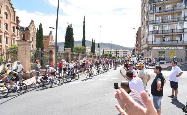 La Vuelta Ciclista, a su paso por Plasencia. 