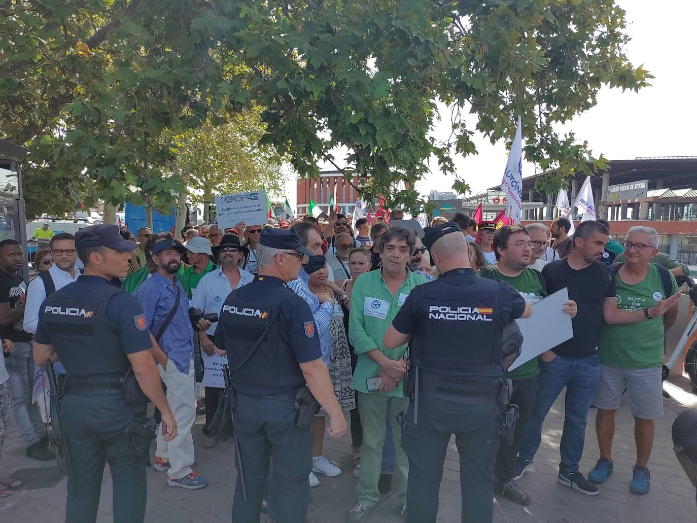 Fotos: La manifestación en Madrid por un tren digno para Extremadura