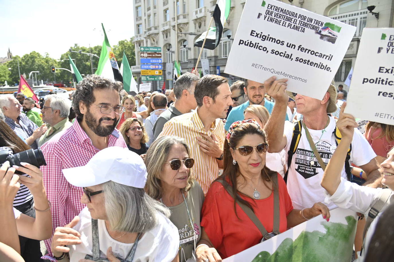 Fotos: La manifestación en Madrid por un tren digno para Extremadura